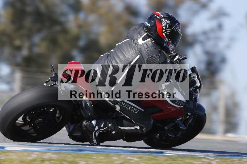 /Archiv-2024/02 29.01.-02.02.2024 Moto Center Thun Jerez/Gruppe gruen-green/6